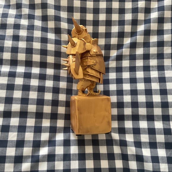 Gold Pekka Statue (No Box) - Picture 3 of 5